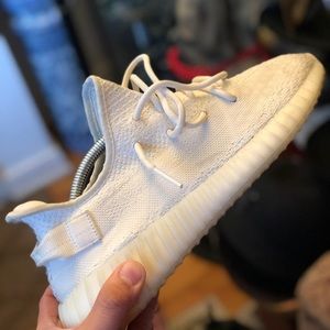 Yeezy 350 Cream White Size 9